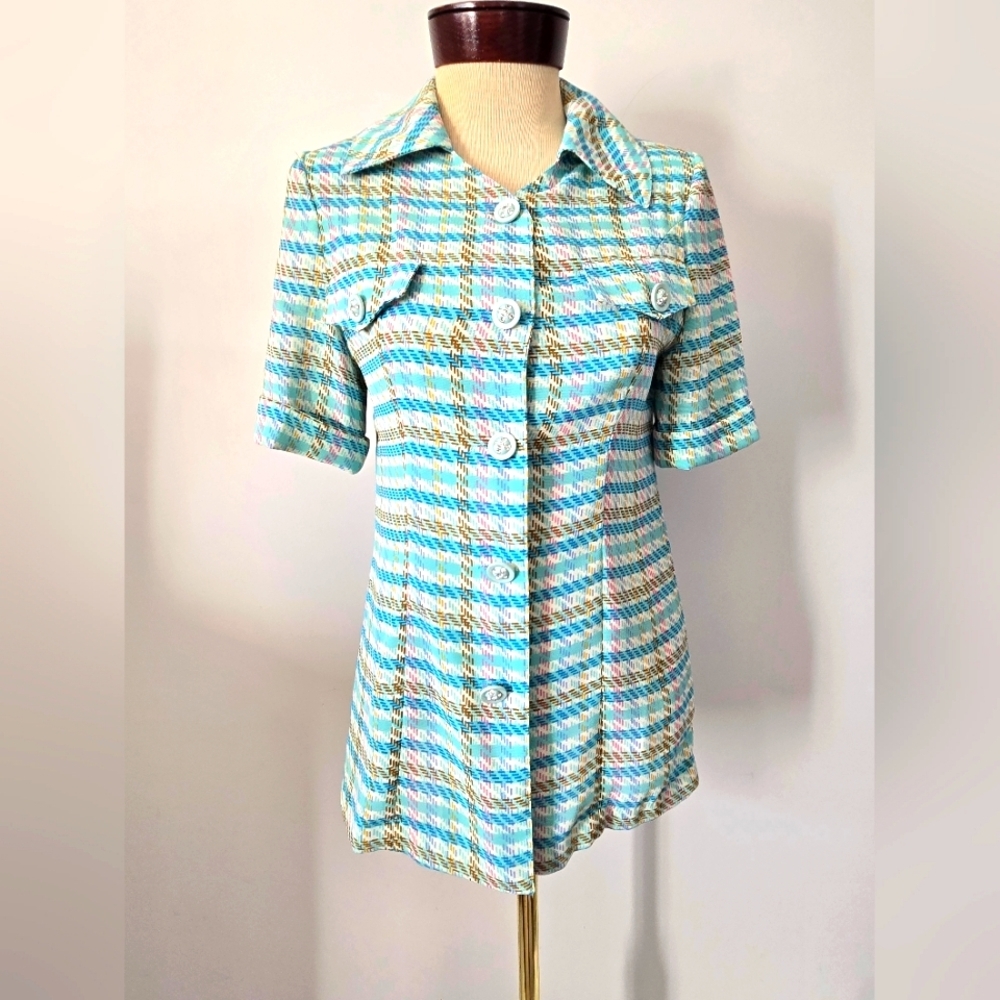 MOM retro 60s/70s Plaid Pastel Button-Up Top With Gem Buttons. Size 36/ Small